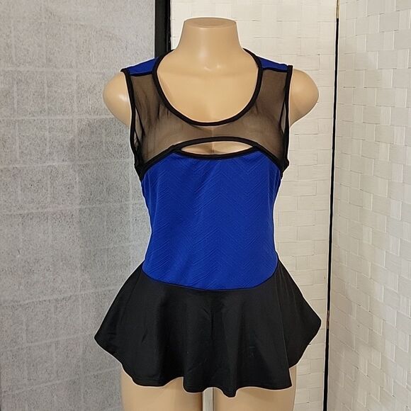 BRAND NEW VIBE SLEEVELESS KEYHOLE DESIGN WITH MESH LACE TOP - Picture 2 of 13